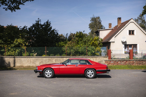 jaguar-xjs-1-auctomobile.jpg