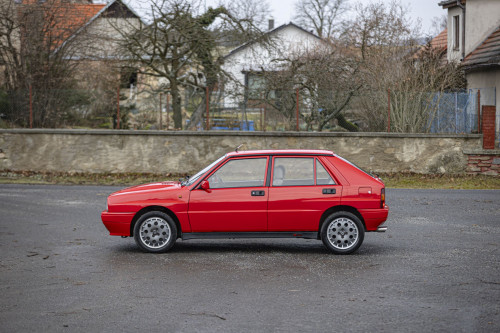 Lancia Delta HF Integrale_24