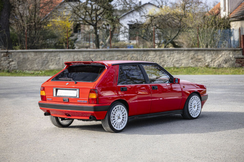 Lancia Delta Integrale 8V red_74