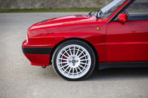 Lancia Delta Integrale 8V red_85
