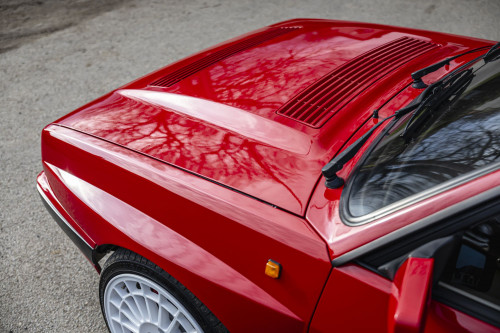 Lancia Delta Integrale 8V red_86
