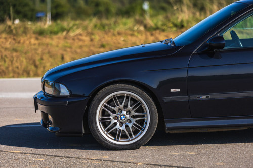 low_BMW M5 E39_25.JPG