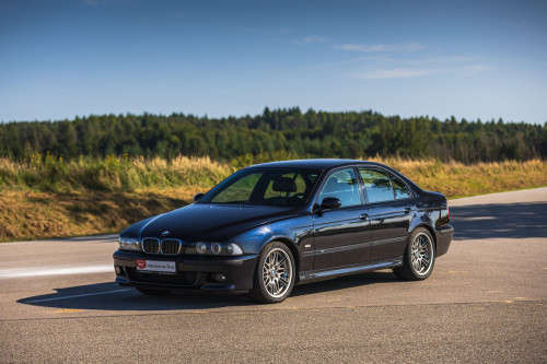 low_BMW M5 E39_26.JPG