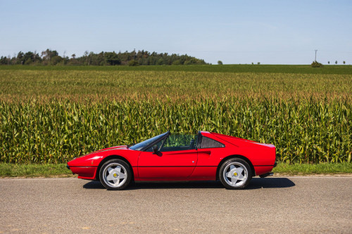 low_Ferrari 208 GTS_23.JPG