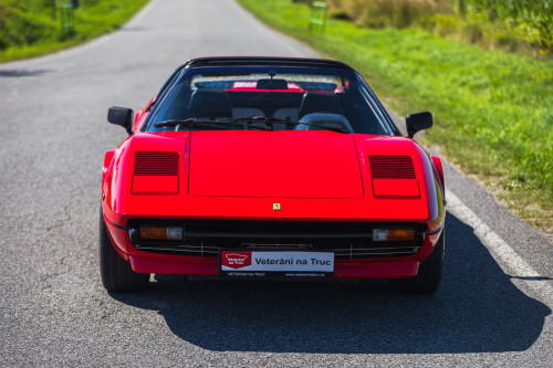 low_Ferrari 208 GTS_28.JPG