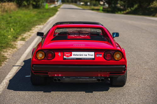 low_Ferrari 208 GTS_36.JPG