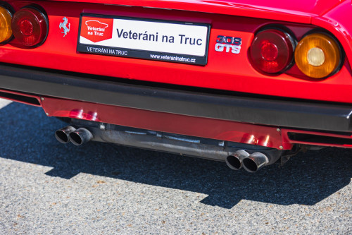 low_Ferrari 208 GTS_38.JPG