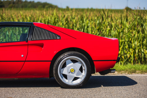 low_Ferrari 208 GTS_4.JPG