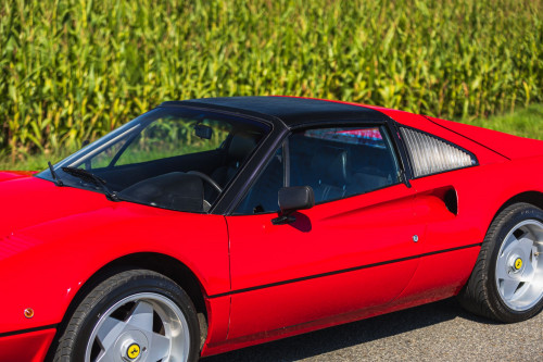 low_Ferrari 208 GTS_6.JPG