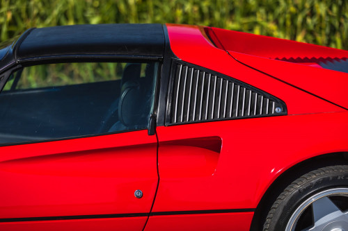 low_Ferrari 208 GTS_7.JPG
