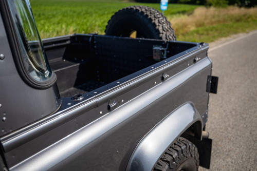 LOW Land Rover 90_19.JPG