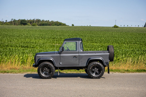 LOW Land Rover 90_25.JPG