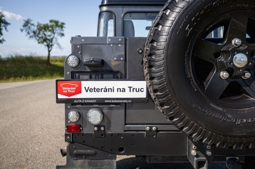 LOW Land Rover 90_8.JPG