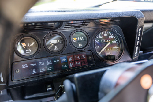 LOW Land Rover 90_83.JPG