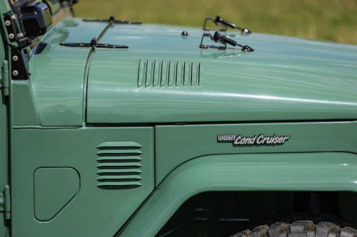 low Toyota LandCruiser pickup_15.JPG