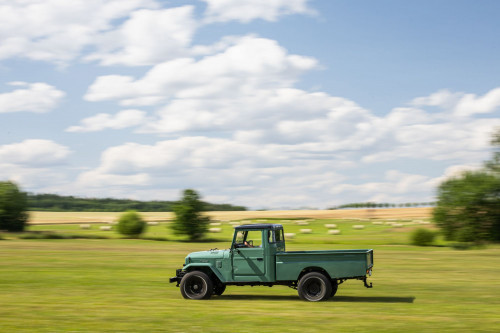 low Toyota LandCruiser pickup_61.JPG