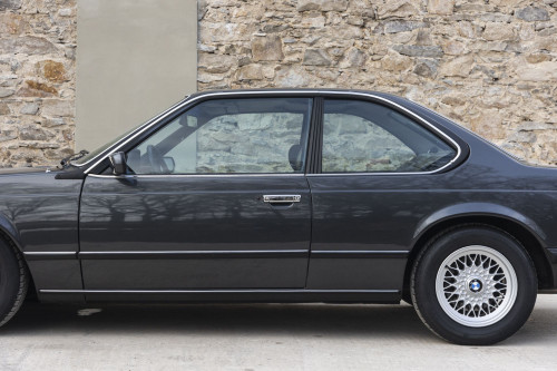 male BMW 635CSi_12
