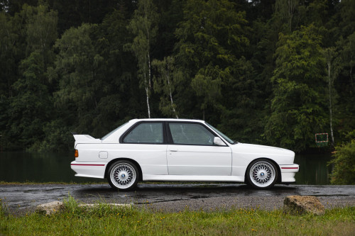 Male_BMW M3 e30 Auctomobile_2