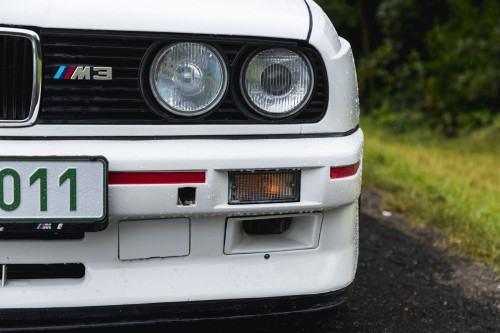 male-bmw-m3-e30-auctomobile-24.jpg
