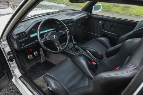 male-bmw-m3-e30-auctomobile-33.jpg
