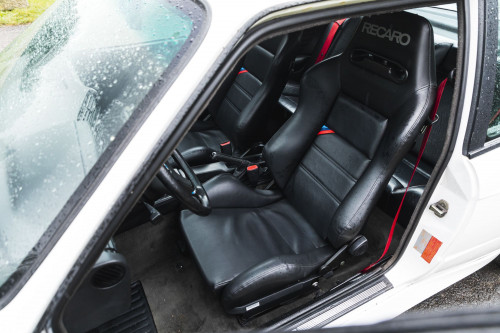 Male_BMW M3 e30 Auctomobile_40