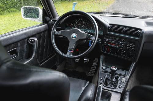 Male_BMW M3 e30 Auctomobile_49