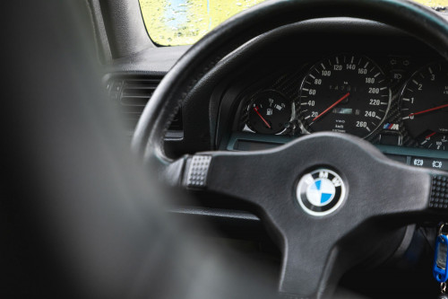 Male_BMW M3 e30 Auctomobile_52
