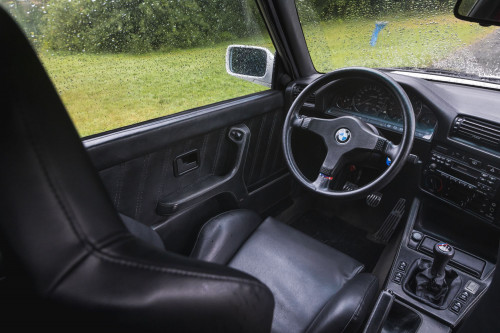 male-bmw-m3-e30-auctomobile-53.jpg