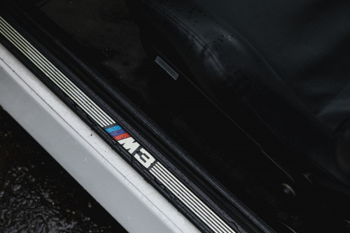 Male_BMW M3 e30 Auctomobile_54