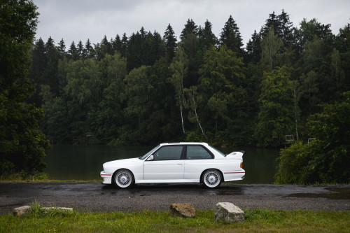 Male_BMW M3 e30 Auctomobile_78