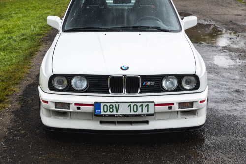 Male_BMW M3 e30 Auctomobile_87