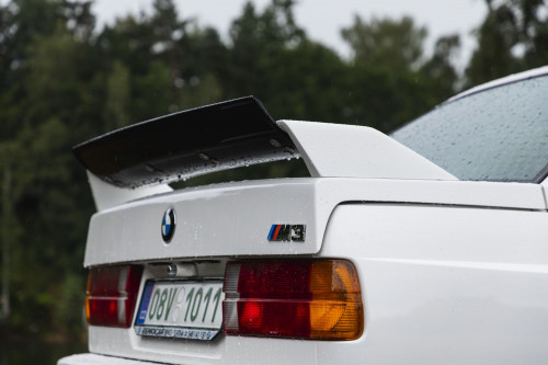 Male_BMW M3 e30 Auctomobile_9