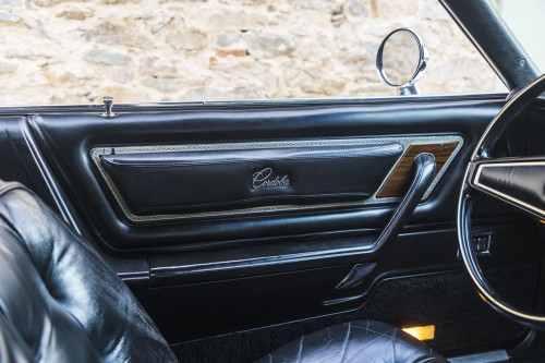 male Chrysler Cordoba_16