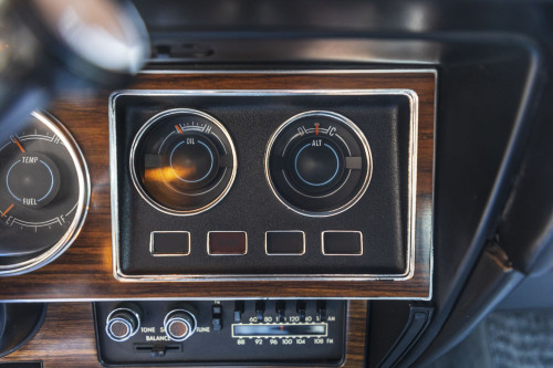 male Chrysler Cordoba_29