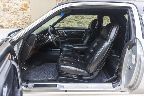 male Chrysler Cordoba_32