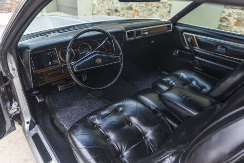 male Chrysler Cordoba_34