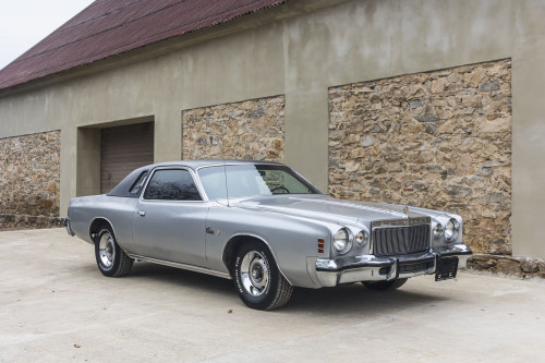 male Chrysler Cordoba_54