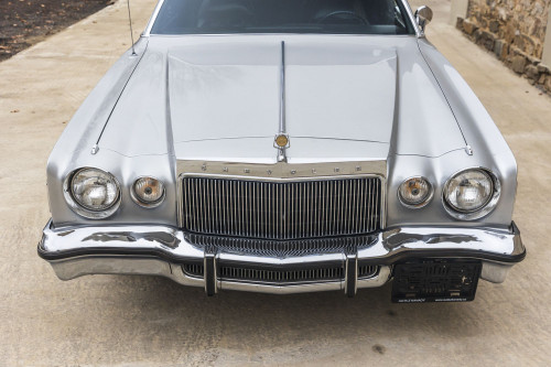 male Chrysler Cordoba_55