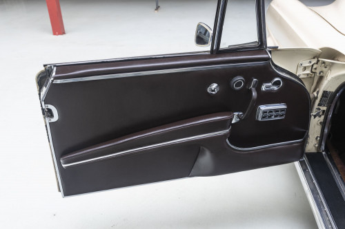 malé MB 250SE_15.JPG