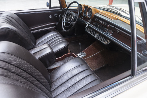 malé MB 250SE_21.JPG