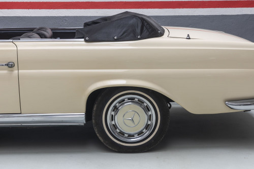 malé MB 250SE_24.JPG