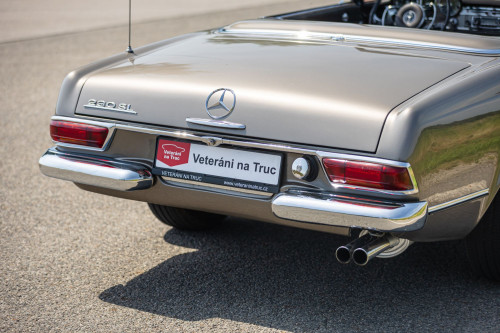 MB Pagoda 230 low_47.JPG