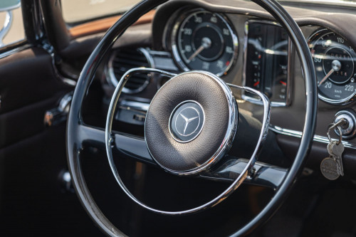 MB Pagoda 230 low_51.JPG