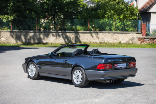 Mercedes 500SL_20.JPG