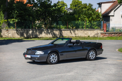 Mercedes 500SL_23.JPG