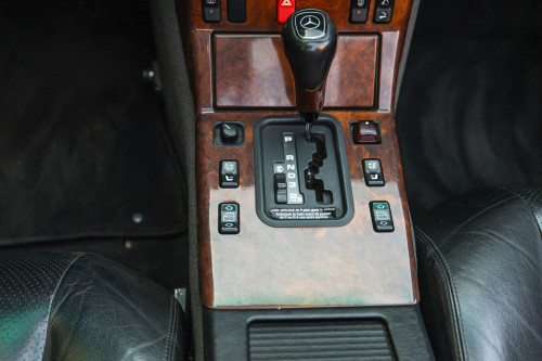 Mercedes 500SL_43.JPG