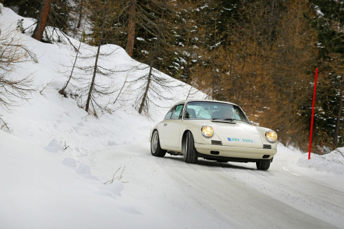 Porsche-911-1974-R-Groupe_2