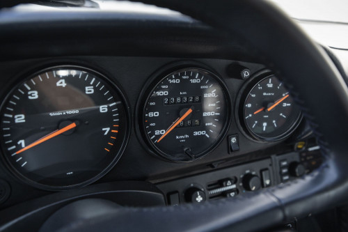 porsche-911-964-auctomobile-38.jpg