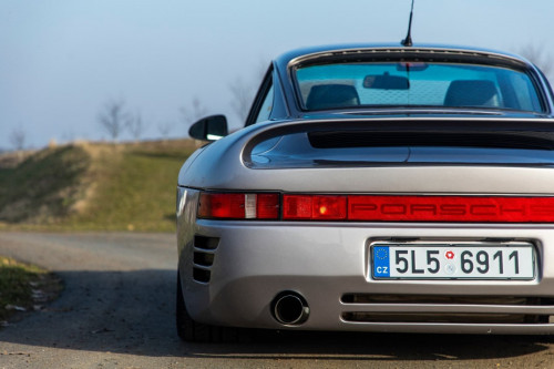 porsche-930-2-niewos-10-.jpg