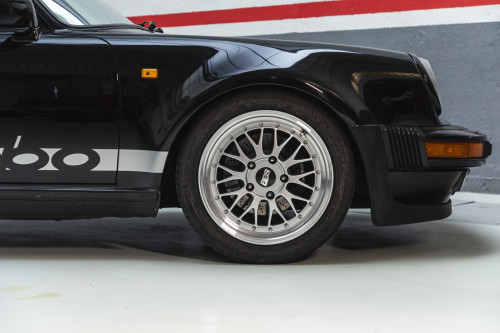 Porsche 930 Turbo black_3